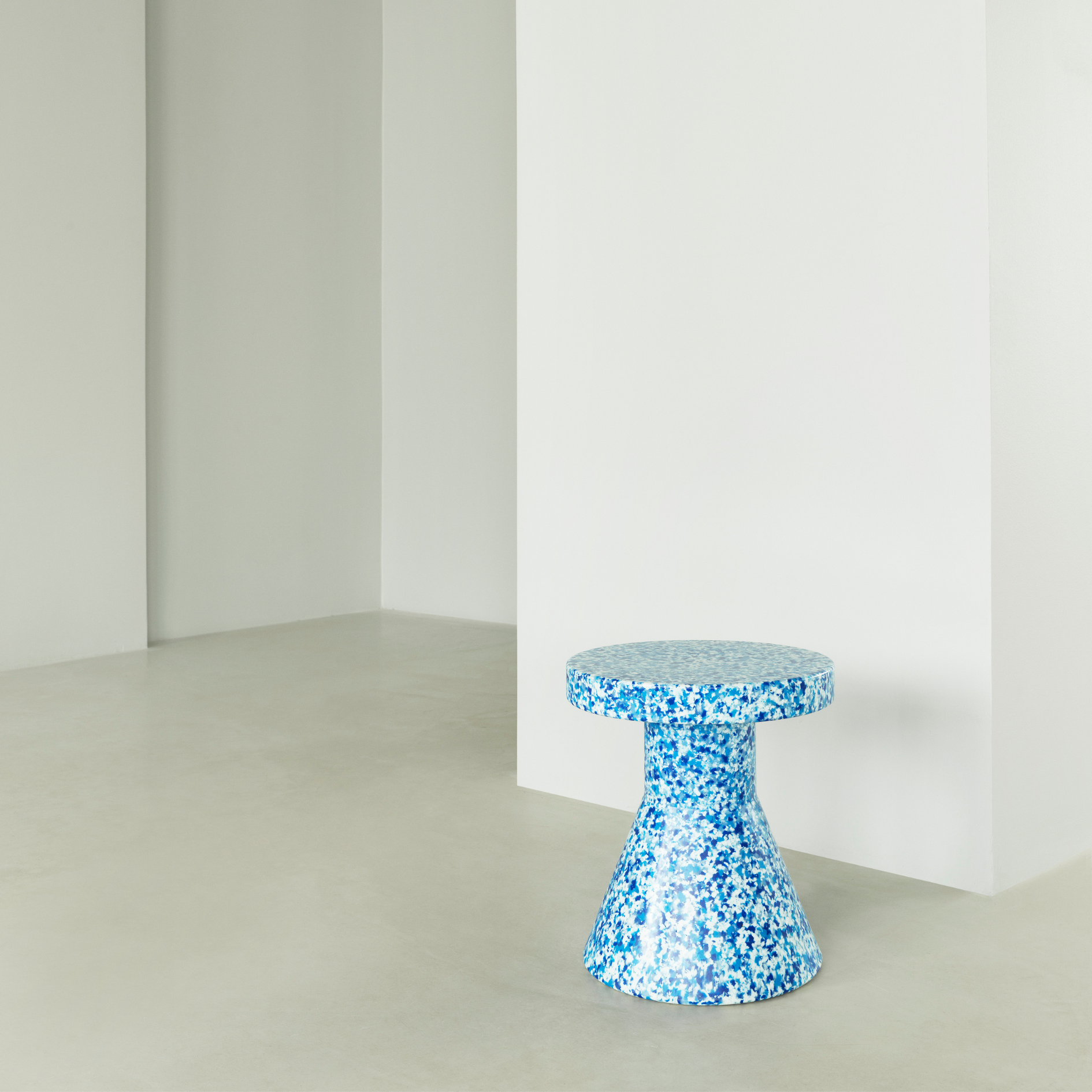 Bit Stool Cone